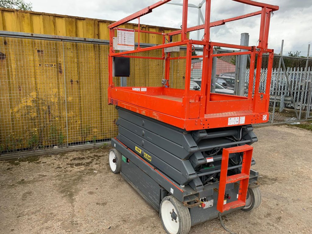 PRE-OWNED Skyjack SJ4632 Self Propelled Electric Scissor Lift